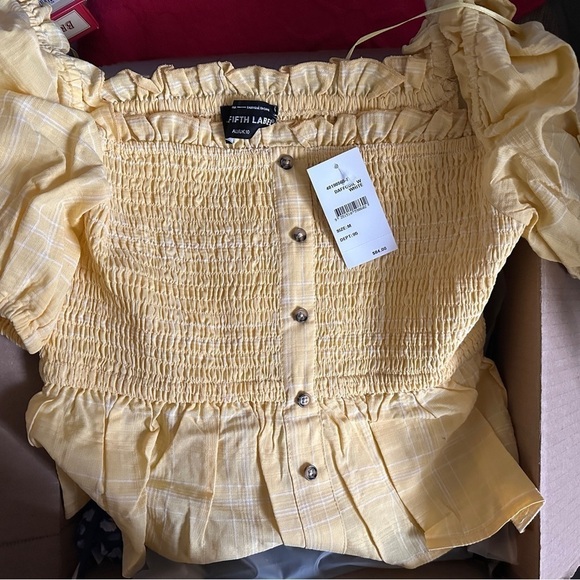 The Fifth Label Hummingbird Checkered Smocked Cropped Top Size Medium NWT - Picture 6 of 6